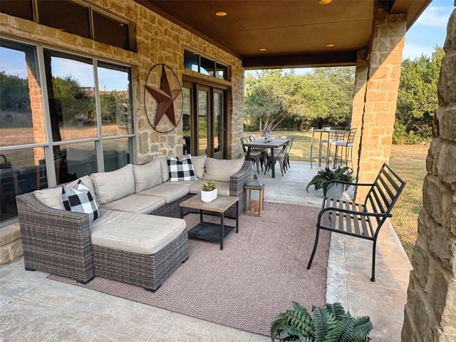 20305 Haystack CV, Spicewood, TX 78669