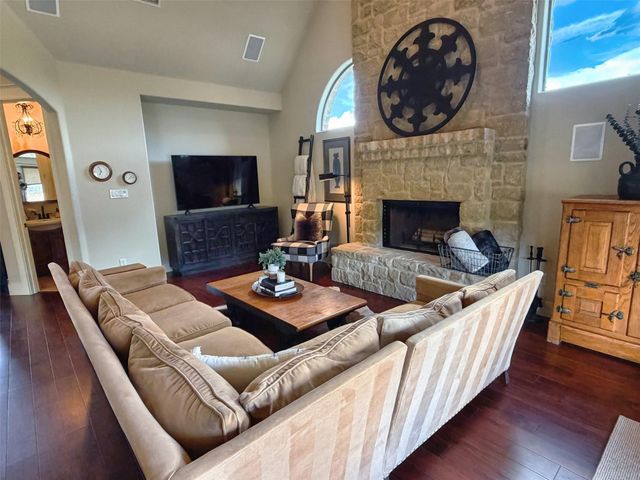 20305 Haystack CV, Spicewood, TX 78669