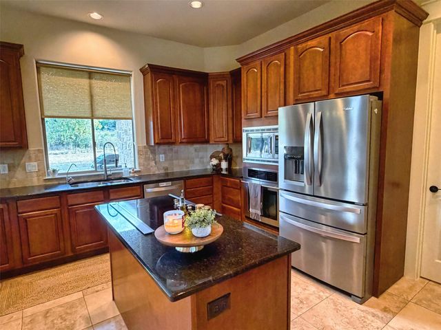 20305 Haystack CV, Spicewood, TX 78669
