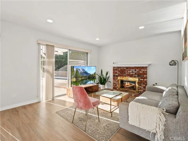 23208 Cuervo, Valencia, CA 91354