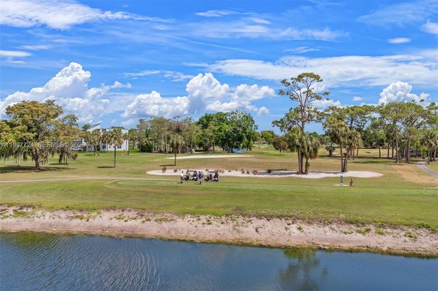 1480 NW 80th Ave 304, Margate, FL 33063