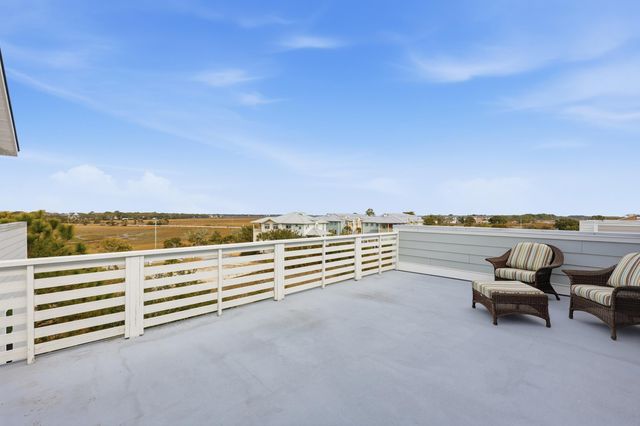 1110 Studdingsail Lane, Charleston, SC 29412