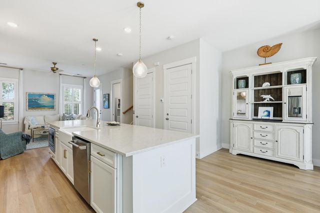 1110 Studdingsail Lane, Charleston, SC 29412