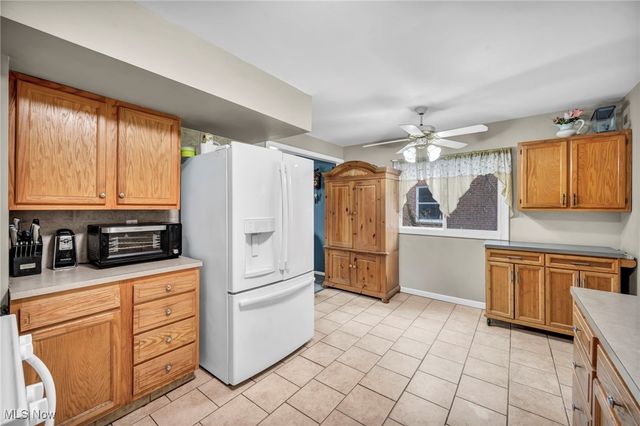 27580 Tremaine Drive, Euclid, OH 44132