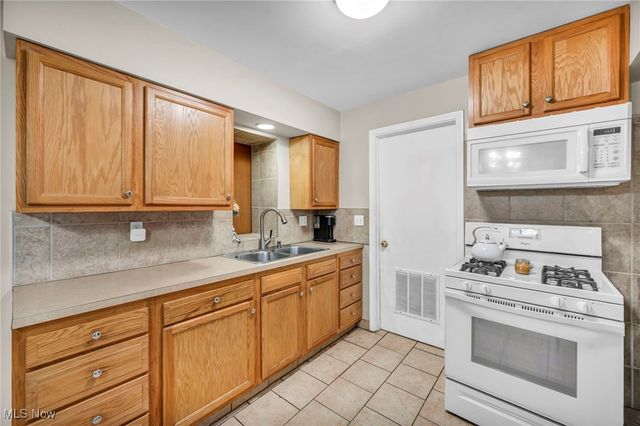 27580 Tremaine Drive, Euclid, OH 44132