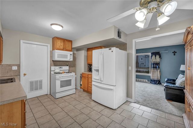 27580 Tremaine Drive, Euclid, OH 44132