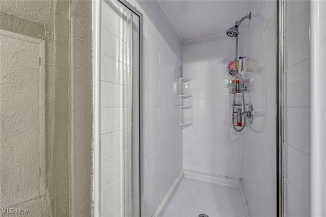 27580 Tremaine Drive, Euclid, OH 44132