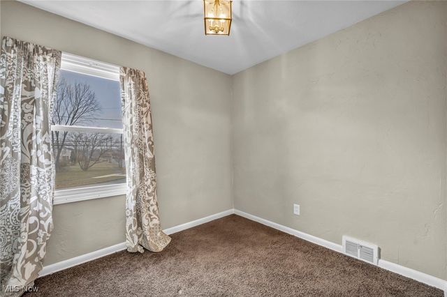 27580 Tremaine Drive, Euclid, OH 44132