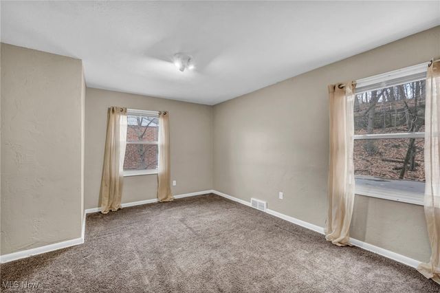 27580 Tremaine Drive, Euclid, OH 44132