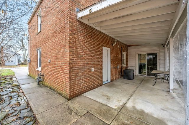 27580 Tremaine Drive, Euclid, OH 44132