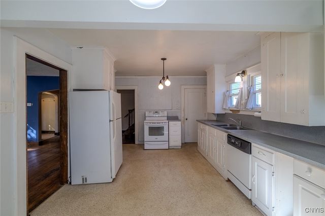 720 Salt Springs Road, Syracuse, NY 13224