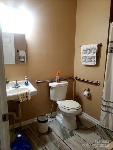 709 Villas Court, Asheville, NC 28806