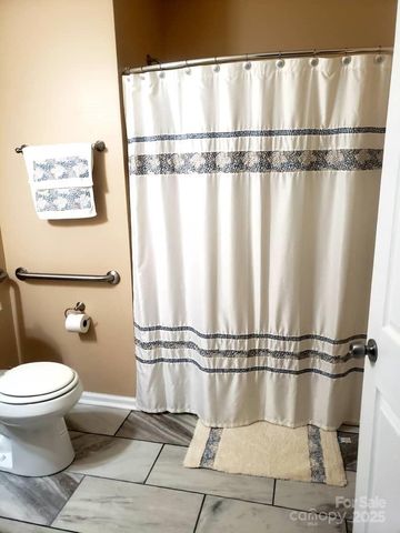 709 Villas Court, Asheville, NC 28806