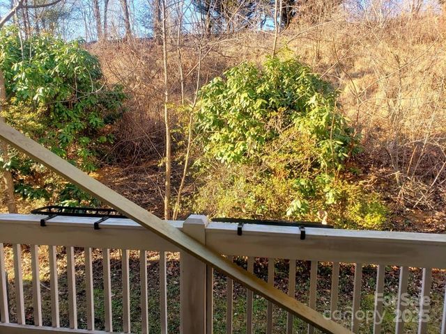 709 Villas Court, Asheville, NC 28806