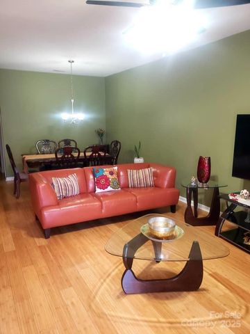 709 Villas Court, Asheville, NC 28806