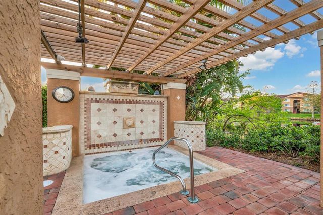 3594 NW ADRIATIC Lane 301, Jensen Beach, FL 34957