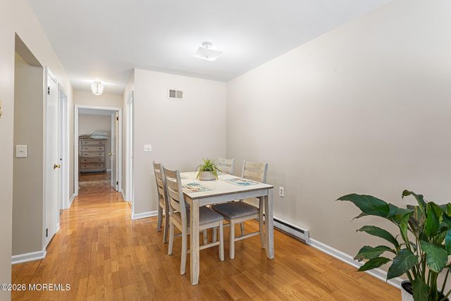 15 Dover Walk 1015, Toms River, NJ 08753