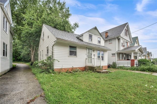 9604 Hilgert Drive, Cleveland, OH 44104