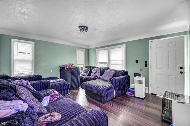 9604 Hilgert Drive, Cleveland, OH 44104