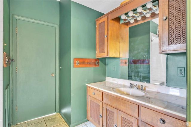 2768 Lake Retreat Drive, Huddleston, VA 24104