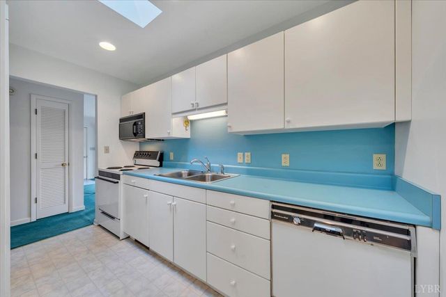 2768 Lake Retreat Drive, Huddleston, VA 24104