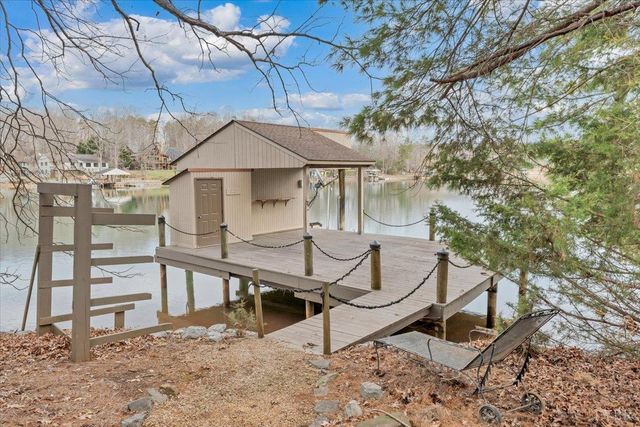 2768 Lake Retreat Drive, Huddleston, VA 24104