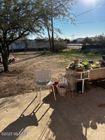 965 W Milton Street, Tucson, AZ 85706