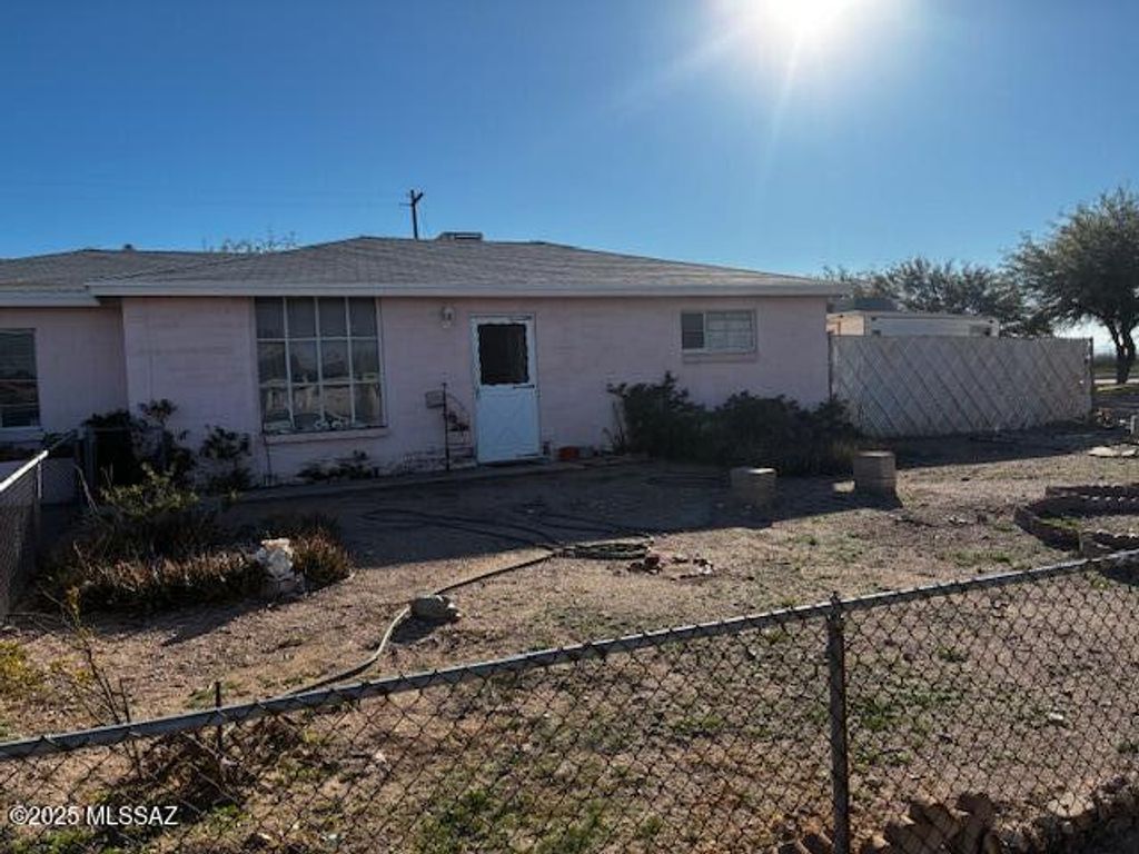 965 W Milton Street, Tucson, AZ 85706