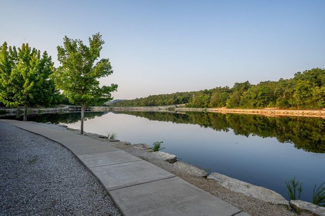 173 Fox Hollow Road, Branson West, MO 65737