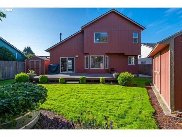 374 Ne BURMA Ct, Salem, OR 97301