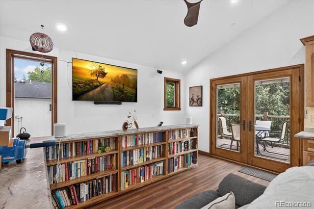 2006 Arapahoe Street, Golden, CO 80401