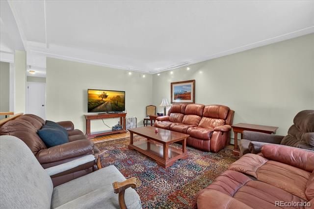 2006 Arapahoe Street, Golden, CO 80401