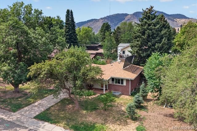 2006 Arapahoe Street, Golden, CO 80401