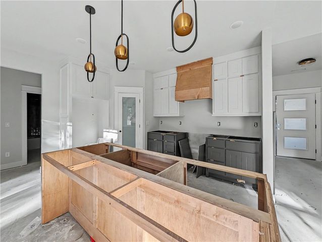 4 Constance Circle, Bella Vista, AR 72714