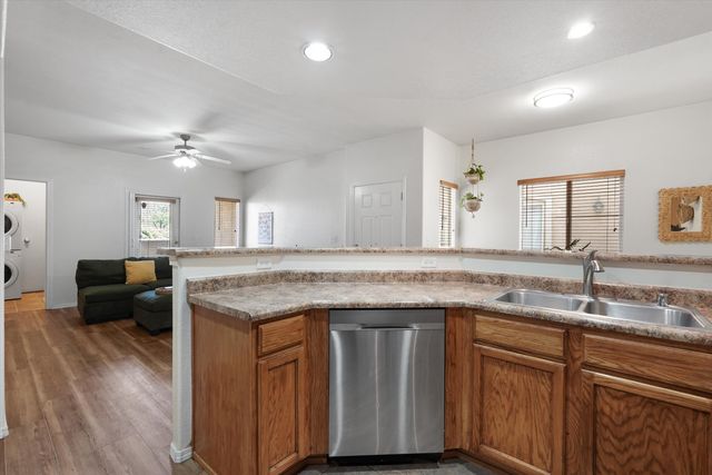 6800 Vista Del Norte Road NE 1114, Albuquerque, NM 87113