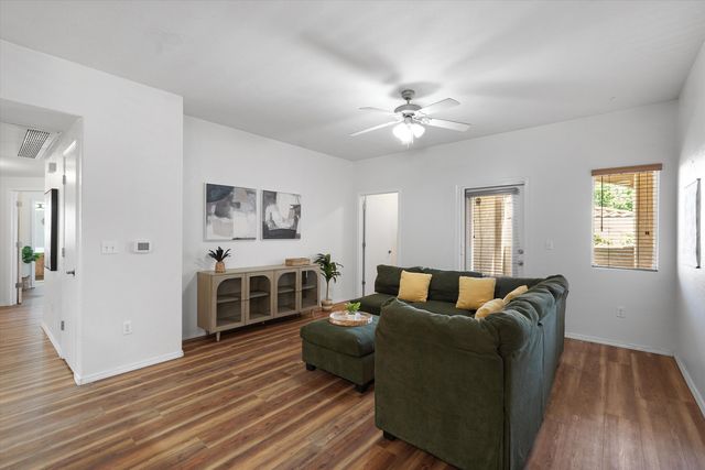 6800 Vista Del Norte Road NE 1114, Albuquerque, NM 87113