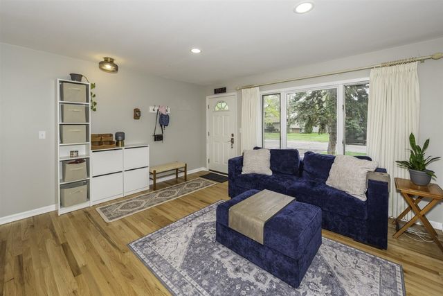 827 N Mansfield Street, Ypsilanti, MI 48197