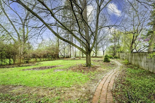 827 N Mansfield Street, Ypsilanti, MI 48197