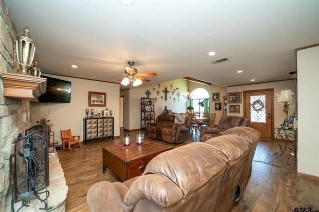 4220 FM 235, Jacksonville, TX 75766