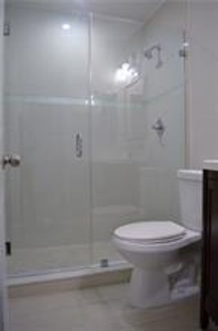 830 NE 38th St 830, Oakland Park, FL 33334