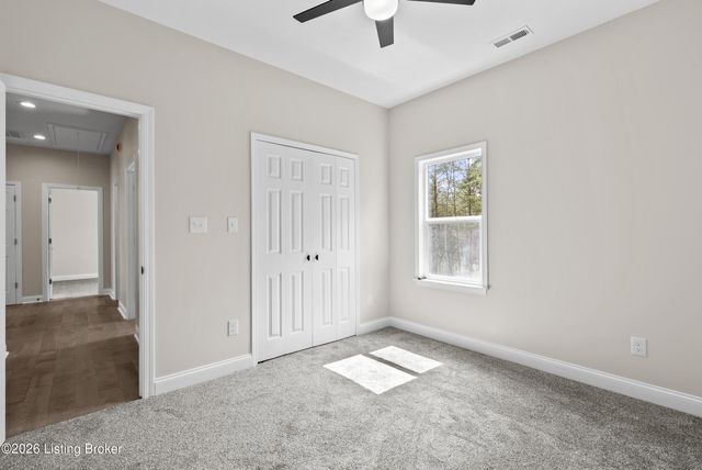 559 Ford Dr, Mt Washington, KY 40047