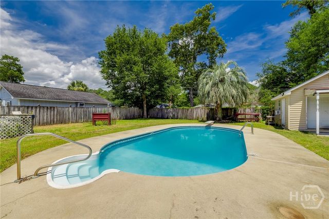 1340 Whitfield Park Drive, Savannah, GA 31406