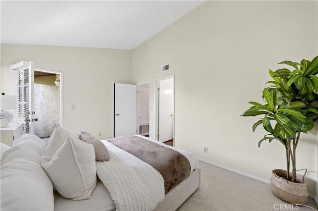15365 Woodruff 8, Bellflower, CA 90706