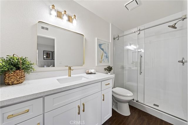 15365 Woodruff 8, Bellflower, CA 90706