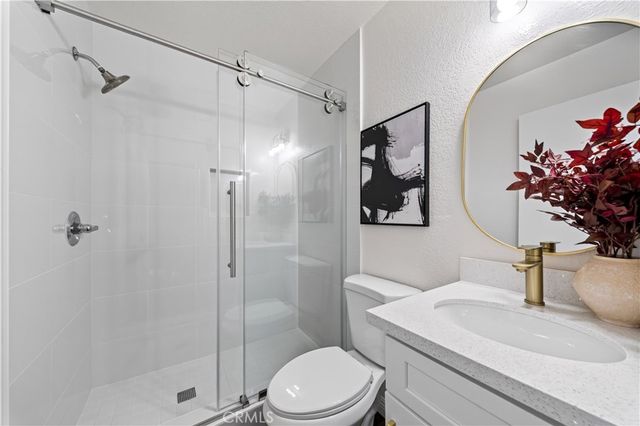 15365 Woodruff 8, Bellflower, CA 90706