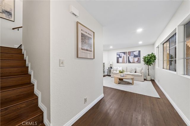 15365 Woodruff 8, Bellflower, CA 90706
