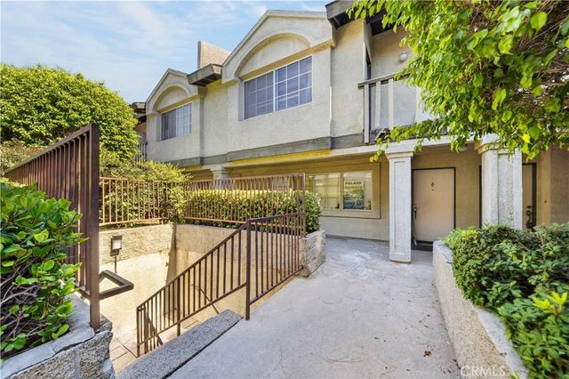 15365 Woodruff 8, Bellflower, CA 90706