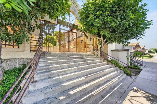 15365 Woodruff 8, Bellflower, CA 90706