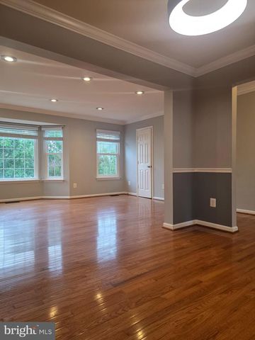 5603 SHERBORNE KNLS, Centreville, VA 20120