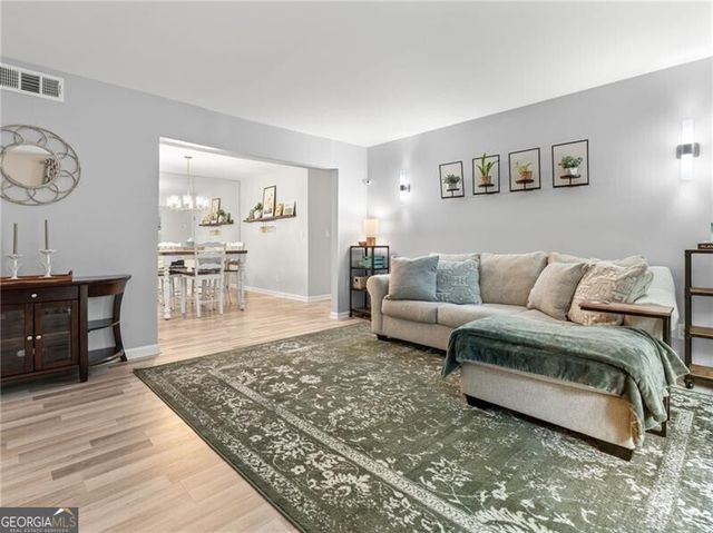 6851 Roswell Road H26, Atlanta, GA 30328